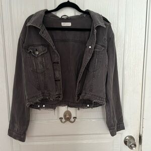 Vestique Women’s Black Cropped Jean Jacket Size Medium